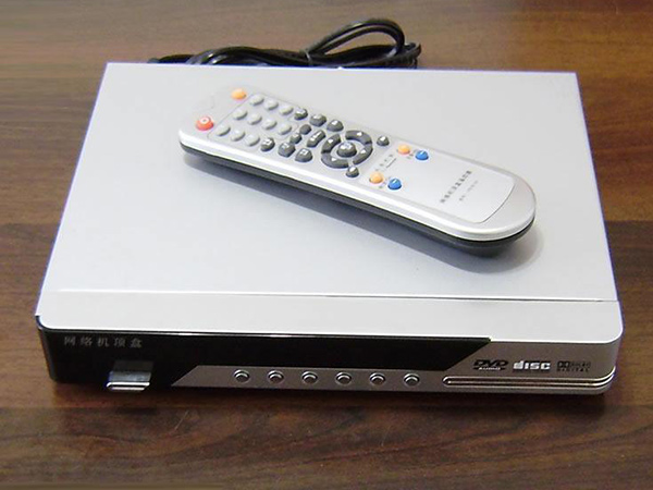 深圳富豪盛塑膠機頂盒塑膠外殼加工案例